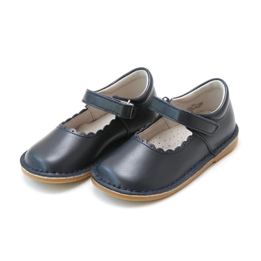 L'Amour: Caitlin Scallop, Navy